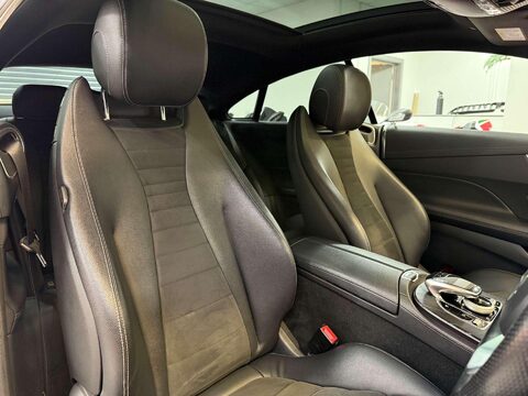 Mercedes-Benz E Class 2.0 E220d AMG Line (Premium) Coupe 2dr Diesel G-Tronic+ 4MATIC Euro 6 (s/s) 31