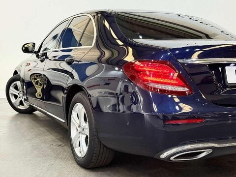Mercedes-Benz E Class 2.0 E220d SE Saloon 4dr Diesel G-Tronic+ Euro 6 (s/s) (194 ps) 24