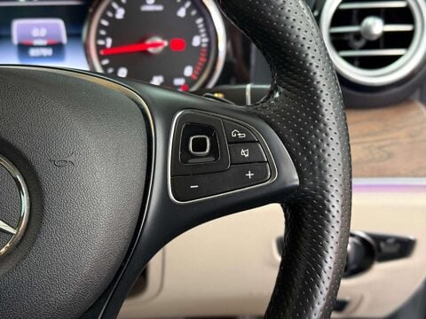 Mercedes-Benz E Class 2.0 E220d SE Saloon 4dr Diesel G-Tronic+ Euro 6 (s/s) (194 ps) 33