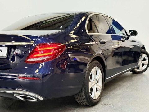 Mercedes-Benz E Class 2.0 E220d SE Saloon 4dr Diesel G-Tronic+ Euro 6 (s/s) (194 ps) 27