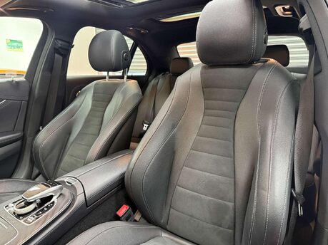 Mercedes-Benz E Class 2.0 E300de 13.5kWh AMG Line (Premium Plus) Saloon 4dr Diesel Plug-in Hybrid 