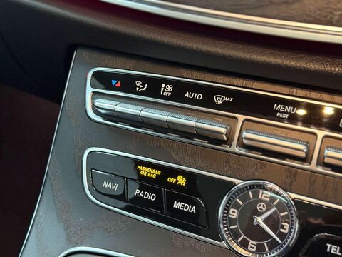 Mercedes-Benz E Class 2.0 E300de 13.5kWh AMG Line (Premium Plus) Saloon 4dr Diesel Plug-in Hybrid 59