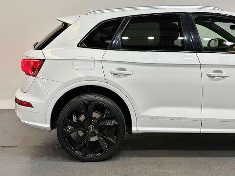 Audi Q5 2.0 TFSI S line SUV 5dr Petrol S Tronic quattro Euro 6 (s/s) (252 ps) 19
