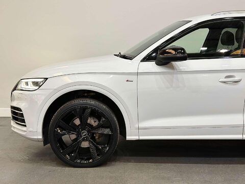 Audi Q5 2.0 TFSI S line SUV 5dr Petrol S Tronic quattro Euro 6 (s/s) (252 ps) 16