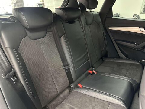 Audi Q5 2.0 TFSI S line SUV 5dr Petrol S Tronic quattro Euro 6 (s/s) (252 ps) 46