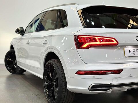 Audi Q5 2.0 TFSI S line SUV 5dr Petrol S Tronic quattro Euro 6 (s/s) (252 ps) 30
