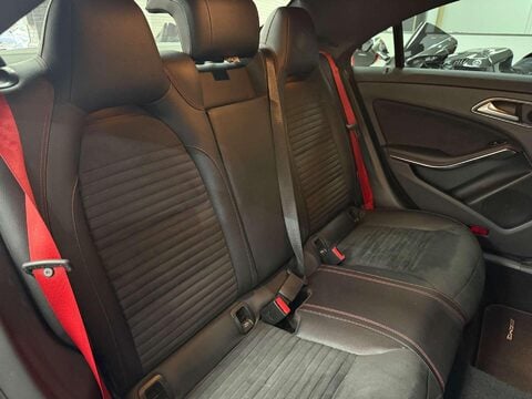 Mercedes-Benz CLA Class 2.0 CLA45 AMG Coupe 4dr Petrol SpdS DCT 4MATIC Euro 6 (s/s) (381 ps) 43