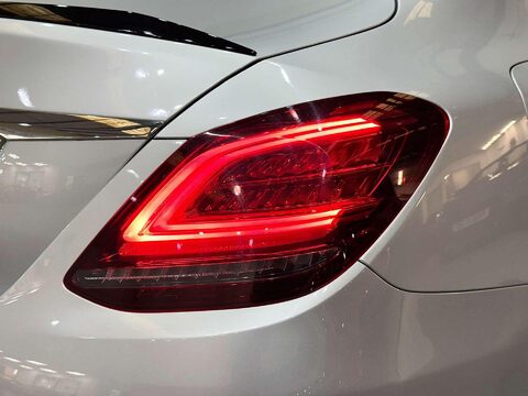 Mercedes-Benz C Class 2.0 C220d AMG Line (Premium) Saloon 4dr Diesel G-Tronic+ Euro 6 (s/s) (194  73