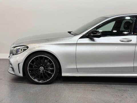 Mercedes-Benz C Class 2.0 C220d AMG Line (Premium) Saloon 4dr Diesel G-Tronic+ Euro 6 (s/s) (194  19