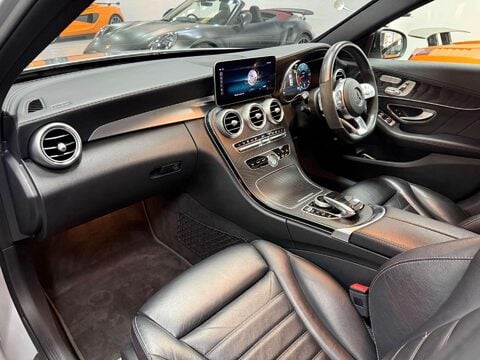 Mercedes-Benz C Class 2.0 C220d AMG Line (Premium) Saloon 4dr Diesel G-Tronic+ Euro 6 (s/s) (194  56