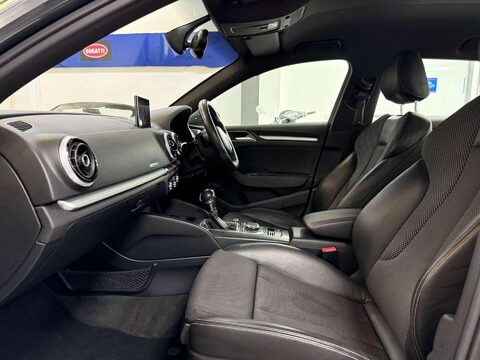 Audi A3 2.0 TDI S line Sportback 5dr Diesel S Tronic quattro Euro 6 (s/s) (184 ps) 36