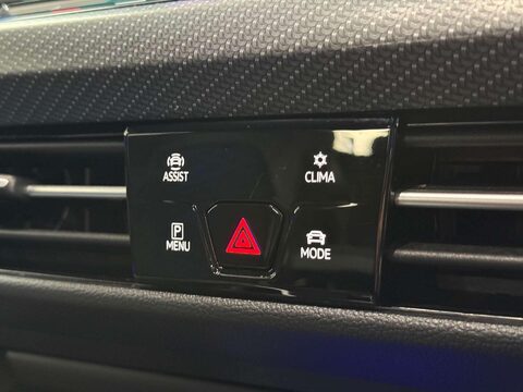 Volkswagen Golf 2.0 TSI R Hatchback 5dr Petrol DSG 4Motion Euro 6 (s/s) (320 ps) 67