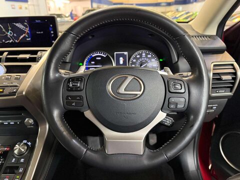 Lexus NX 2.5 300h Premium SUV 5dr Petrol Hybrid E-CVT 4WD Euro 6 (s/s) (197 ps) 33