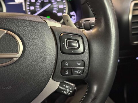 Lexus NX 2.5 300h Premium SUV 5dr Petrol Hybrid E-CVT 4WD Euro 6 (s/s) (197 ps) 35
