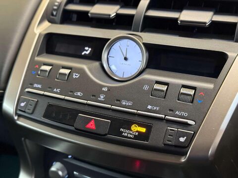 Lexus NX 2.5 300h Premium SUV 5dr Petrol Hybrid E-CVT 4WD Euro 6 (s/s) (197 ps) 48