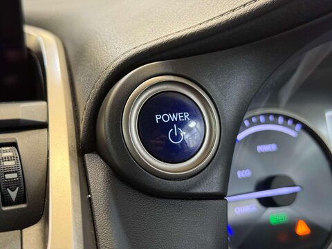 Lexus NX 2.5 300h Premium SUV 5dr Petrol Hybrid E-CVT 4WD Euro 6 (s/s) (197 ps) 46