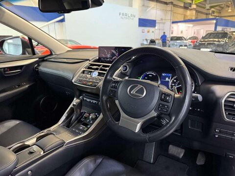Lexus NX 2.5 300h Premium SUV 5dr Petrol Hybrid E-CVT 4WD Euro 6 (s/s) (197 ps) 30