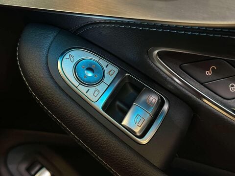Mercedes-Benz C Class 2.0 C200 AMG Line (Premium) Coupe 2dr Petrol G-Tronic+ 4MATIC Euro 6 (s/s)  51