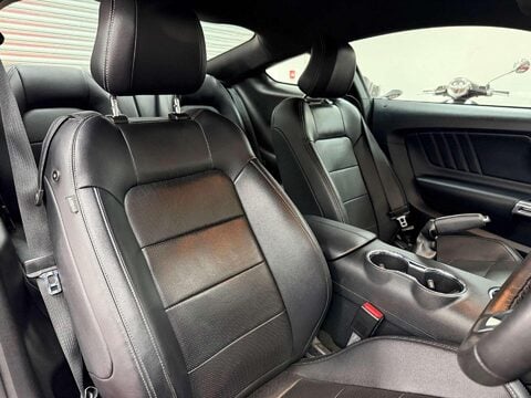 Ford Mustang 5.0 V8 GT Fastback 2dr Petrol SelShift Euro 6 (416 bhp) 31