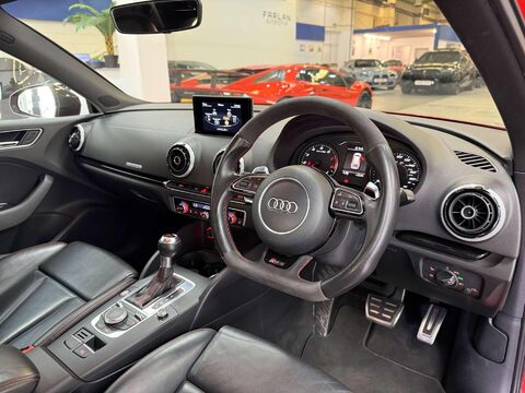 Audi RS3 2.5 TFSI Sportback 5dr Petrol S Tronic quattro Euro 6 (s/s) (Nav) (367 ps) 36