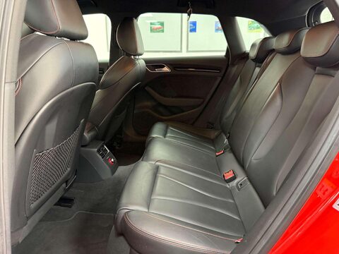 Audi RS3 2.5 TFSI Sportback 5dr Petrol S Tronic quattro Euro 6 (s/s) (Nav) (367 ps) 40