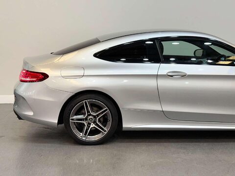 Mercedes-Benz C Class 1.5 C200 MHEV AMG Line Coupe 2dr Petrol G-Tronic+ Euro 6 (s/s) (198 ps) 17