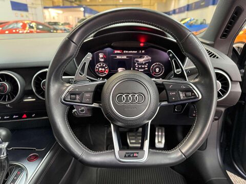 Audi TT 2.0 TFSI Coupe 3dr Petrol S Tronic quattro Euro 6 (s/s) (310 ps) 33