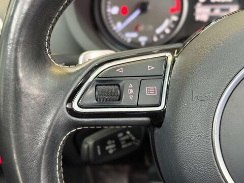 Audi S3 2.0 TFSI Saloon 4dr Petrol S Tronic quattro Euro 6 (s/s) (Nav) (300 ps) 32