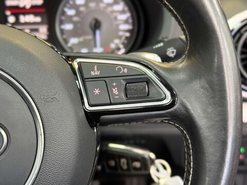 Audi S3 2.0 TFSI Saloon 4dr Petrol S Tronic quattro Euro 6 (s/s) (Nav) (300 ps) 33