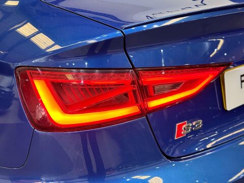 Audi S3 2.0 TFSI Saloon 4dr Petrol S Tronic quattro Euro 6 (s/s) (Nav) (300 ps) 54