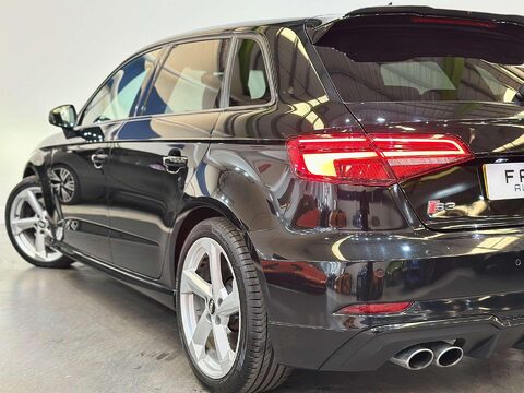 Audi S3 2.0 TFSI Black Edition Sportback 5dr Petrol S Tronic quattro Euro 6 (s/s) ( 23