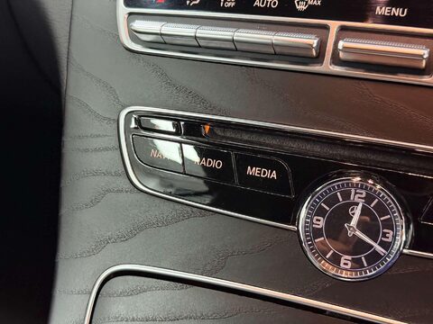 Mercedes-Benz C Class 2.1 C220d AMG Line (Premium Plus) Cabriolet 2dr Diesel G-Tronic+ Euro 6 (s/ 50