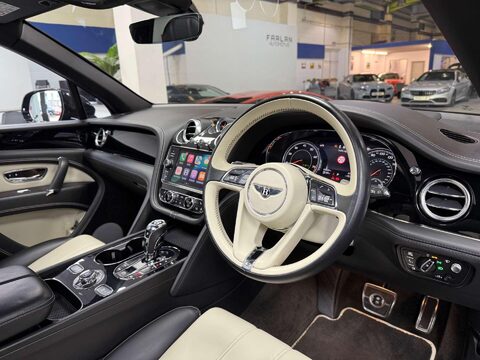 Bentley Bentayga 4.0 V8 SUV 5dr Petrol Auto 4WD Euro 6 (s/s) (550 ps) 32