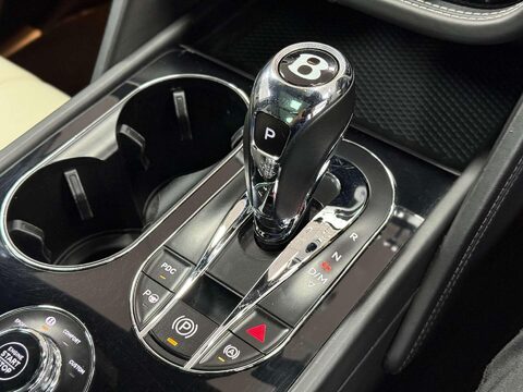 Bentley Bentayga 4.0 V8 SUV 5dr Petrol Auto 4WD Euro 6 (s/s) (550 ps) 67