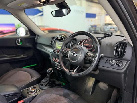 Mini Countryman 1.5 Cooper SUV 5dr Petrol Auto Euro 6 (s/s) (136 ps) 49