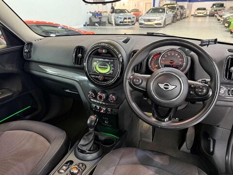 Mini Countryman 1.5 Cooper SUV 5dr Petrol Auto Euro 6 (s/s) (136 ps) 2