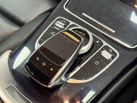 Mercedes-Benz C Class 2.1 C220d AMG Line Saloon 4dr Diesel 7G-Tronic+ Euro 6 (s/s) (170 ps) 36