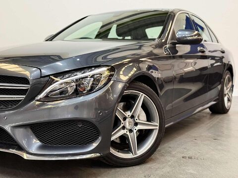Mercedes-Benz C Class 2.1 C220d AMG Line Saloon 4dr Diesel 7G-Tronic+ Euro 6 (s/s) (170 ps) 15