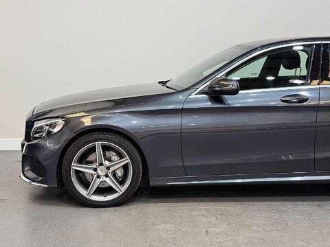 Mercedes-Benz C Class 2.1 C220d AMG Line Saloon 4dr Diesel 7G-Tronic+ Euro 6 (s/s) (170 ps) 19