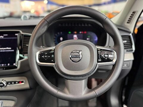 Volvo XC90 2.0h T8 Recharge 18.8kWh Ultimate Dark SUV 5dr Petrol Plug-in Hybrid Auto 4 73