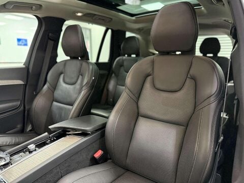 Volvo XC90 2.0h T8 Recharge 18.8kWh Ultimate Dark SUV 5dr Petrol Plug-in Hybrid Auto 4 26