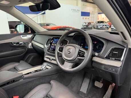Volvo XC90 2.0h T8 Recharge 18.8kWh Ultimate Dark SUV 5dr Petrol Plug-in Hybrid Auto 4 