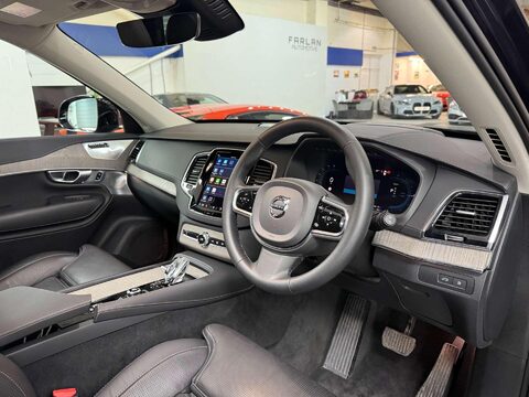 Volvo XC90 2.0h T8 Recharge 18.8kWh Ultimate Dark SUV 5dr Petrol Plug-in Hybrid Auto 4 6