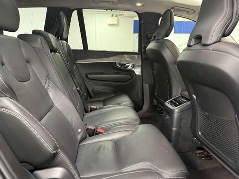 Volvo XC90 2.0h T8 Recharge 18.8kWh Ultimate Dark SUV 5dr Petrol Plug-in Hybrid Auto 4 70