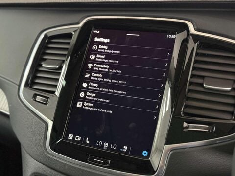 Volvo XC90 2.0h T8 Recharge 18.8kWh Ultimate Dark SUV 5dr Petrol Plug-in Hybrid Auto 4 30