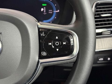 Volvo XC90 2.0h T8 Recharge 18.8kWh Ultimate Dark SUV 5dr Petrol Plug-in Hybrid Auto 4 39