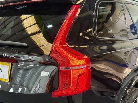 Volvo XC90 2.0h T8 Recharge 18.8kWh Ultimate Dark SUV 5dr Petrol Plug-in Hybrid Auto 4 50