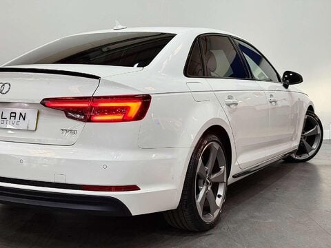 Audi A4 1.4 TFSI Black Edition Saloon 4dr Petrol Manual Euro 6 (s/s) (150 ps) 30