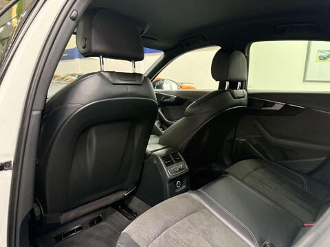 Audi A4 1.4 TFSI Black Edition Saloon 4dr Petrol Manual Euro 6 (s/s) (150 ps) 43