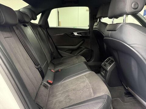 Audi A4 1.4 TFSI Black Edition Saloon 4dr Petrol Manual Euro 6 (s/s) (150 ps) 45